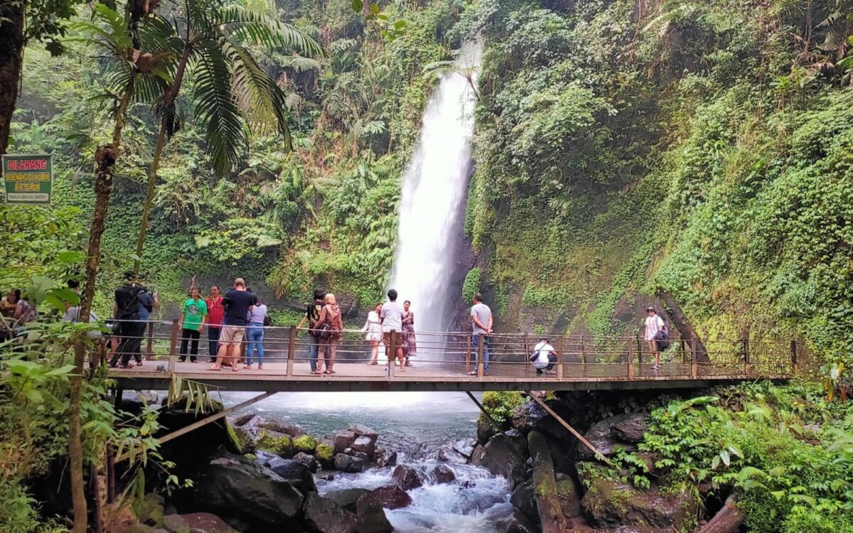 area jembatan pandang curug