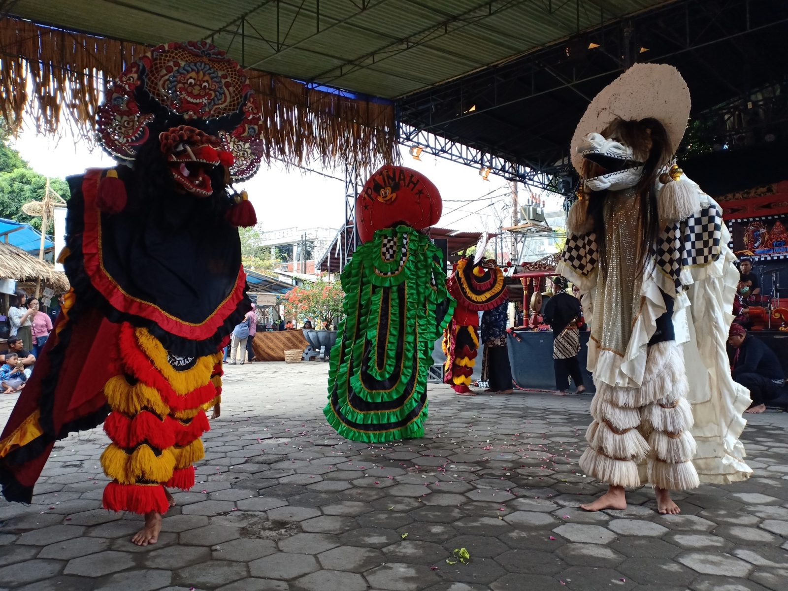 Pertunjukan Seni di Panggung Terbuka Taman Budaya Yogyakarta