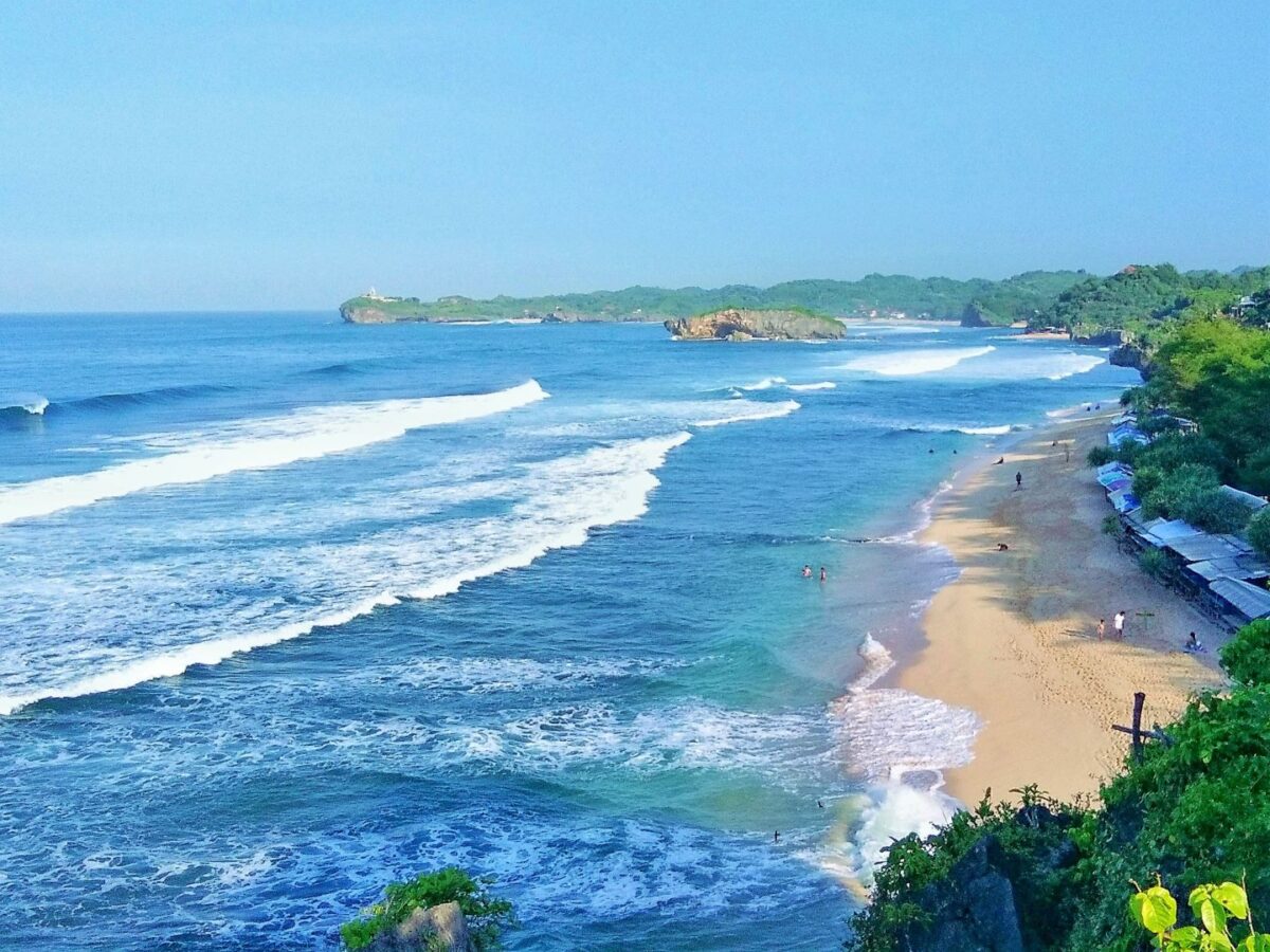 suasana di pantai indrayanti
