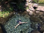 Berenang di telaga Sendang Geulis Kahuripan