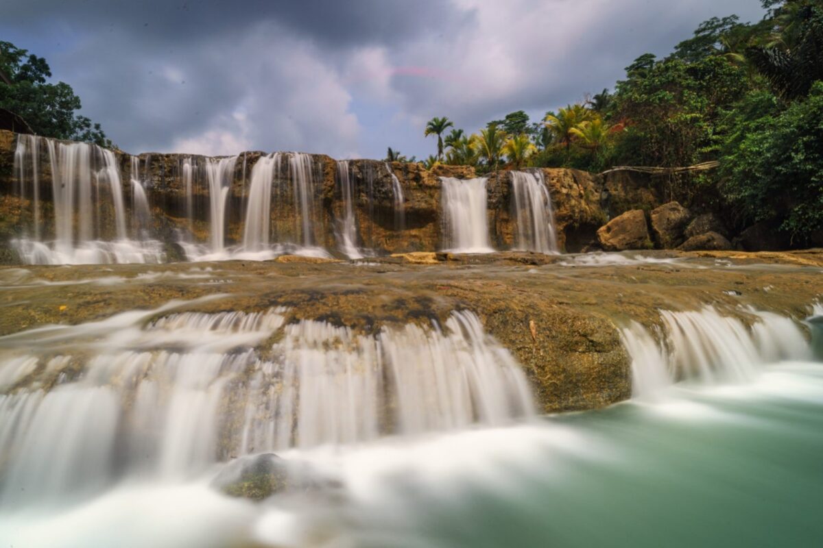 Curug Dengdeng yang bertingkat-tingkat