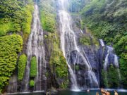 Keindahan Air Terjun Banyumala