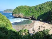 Pantai Greweng