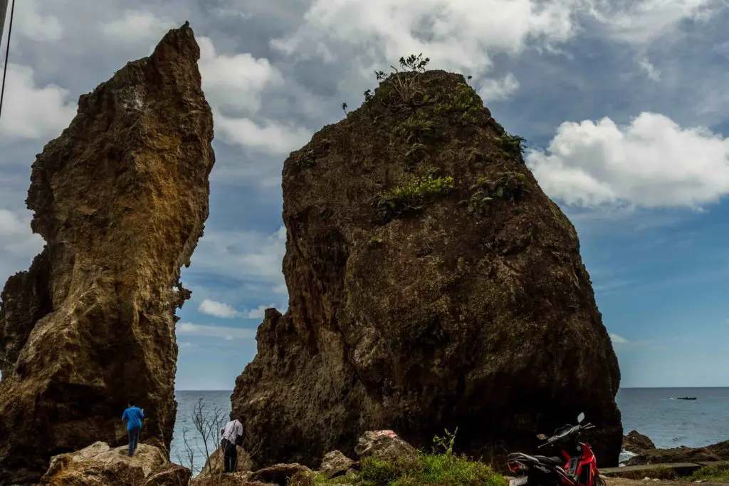 Batu Layar Maluku Tengah