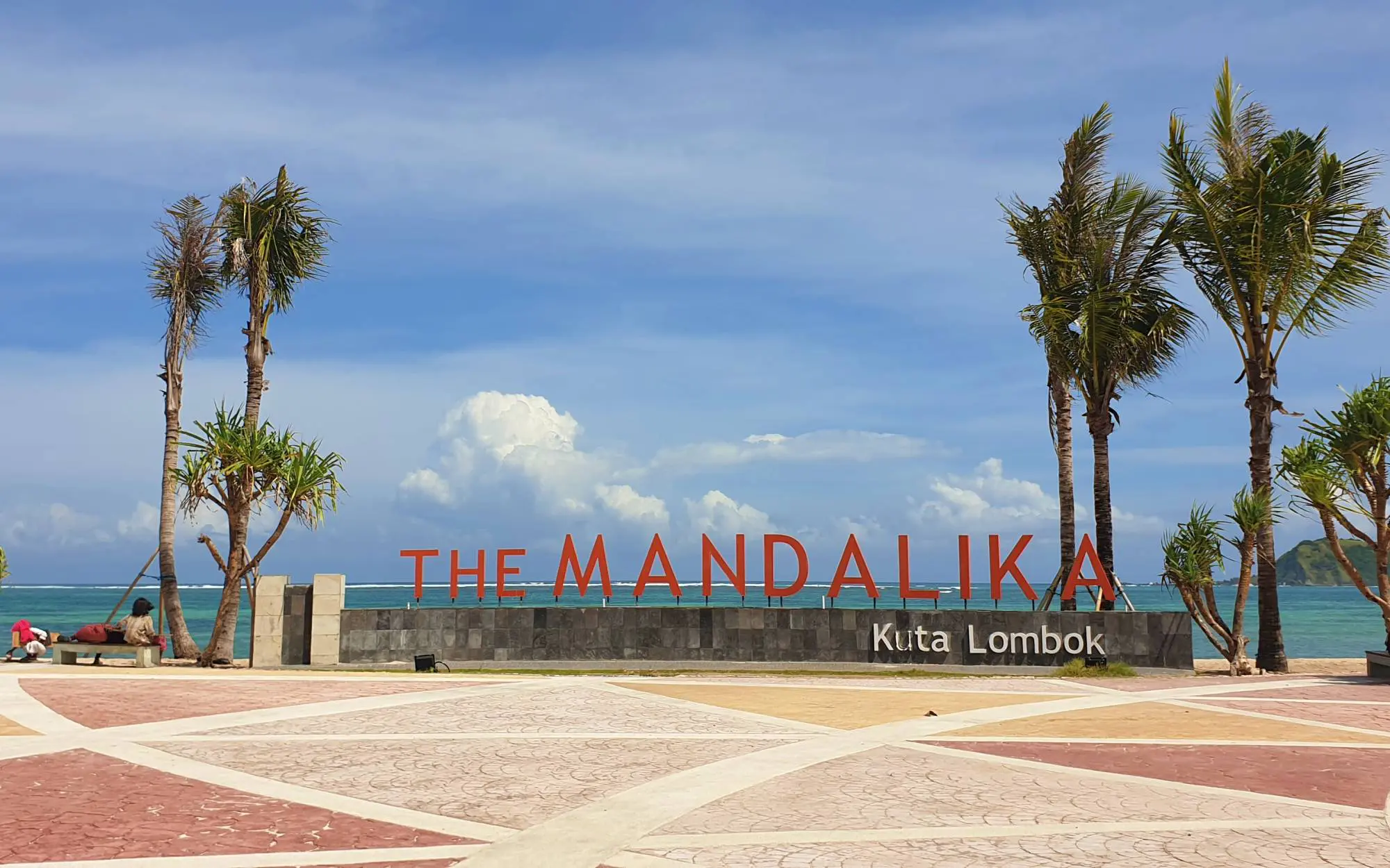 the mandalika pantai kuta lombok