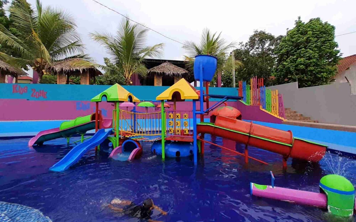 area wahana permainan anak the forest island purwokerto