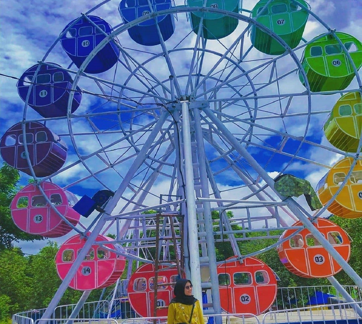 wahana Ferris wheel