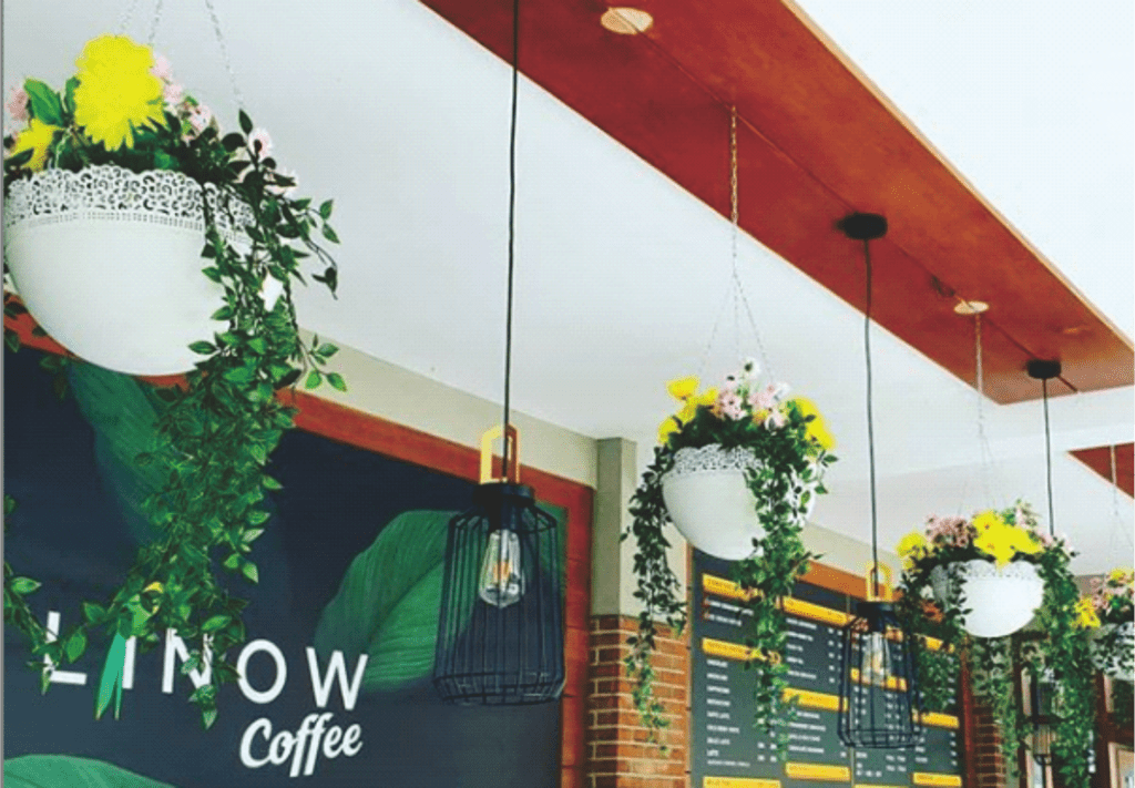 Dekorasi Unik dan Kekinian Cafe D-Linow