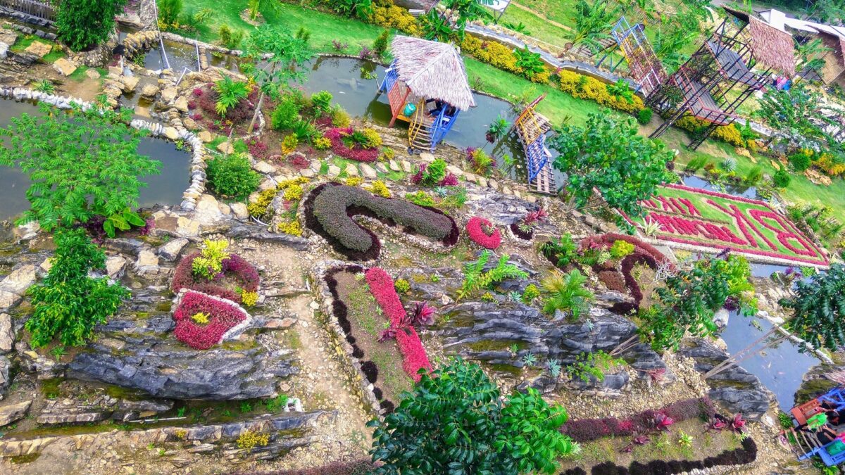 Pemandangan Bukit Kemuning dari Atas
