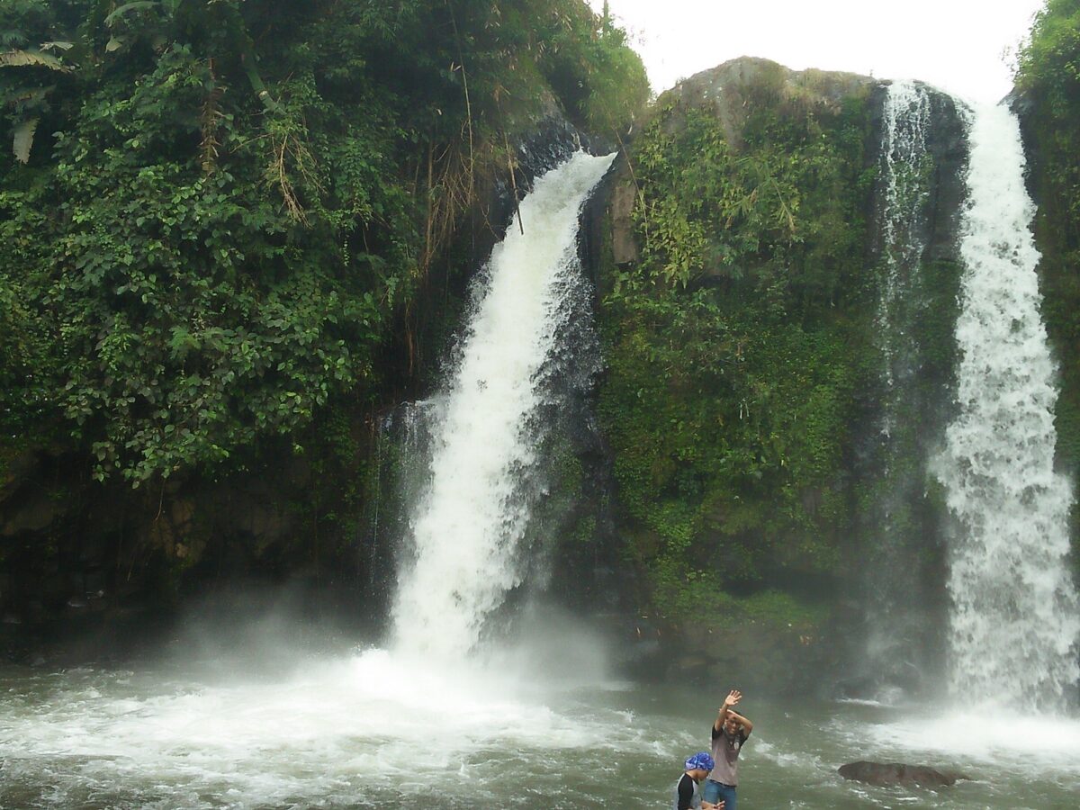 Aliran Deras Curug Pengantin