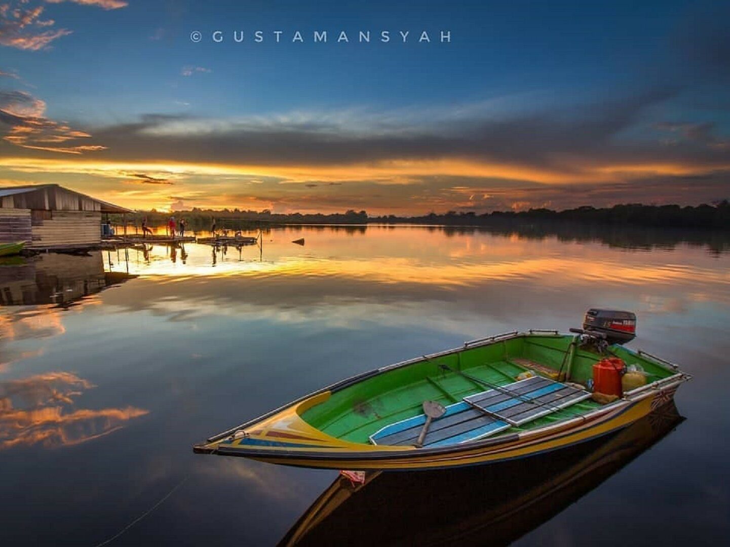 Panorama senja di perairan Taman Nasional Danau Sentarum Kapuas Hulu Kalimantan Barat - gustamansyah