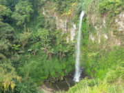 Panorama air terjun di Coban Bidadari