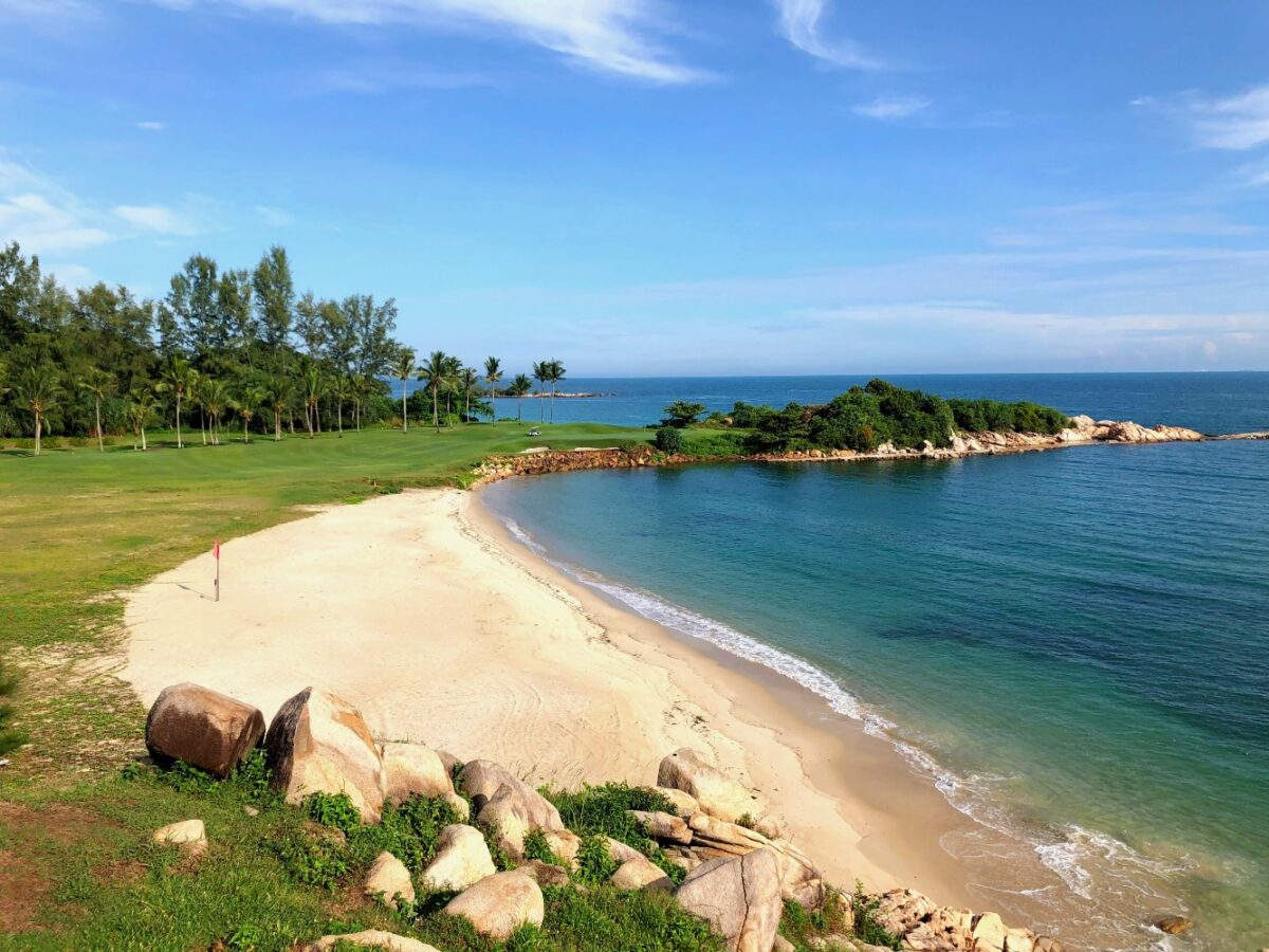 area pantai bintan lagoon resort