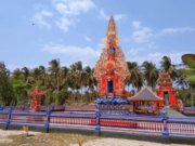 pura tirta bhuana di pantai melasti lampung