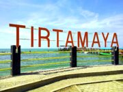 dermaga tepi laut pantai tirtamaya indramayu