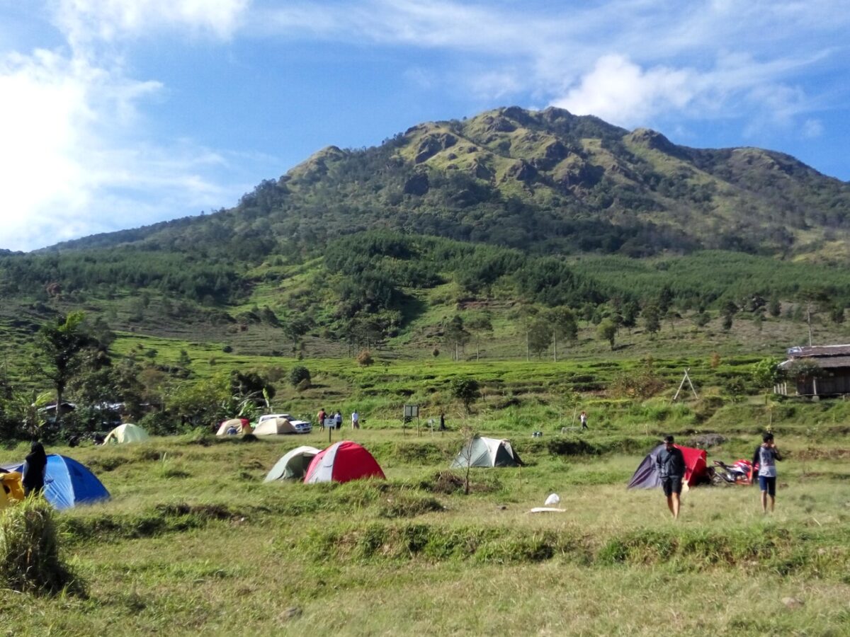 Susana berkemah di Gunung Ungaran