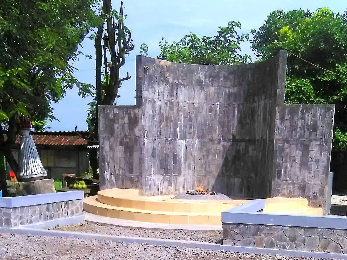 tungku api abadi mrapen yang selalu menyala