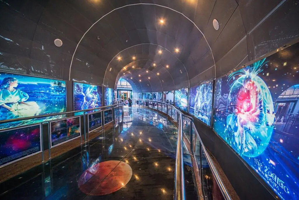 Lorong museum Planetarium Jakarta tempat wisata di jakarta bertema angkasa