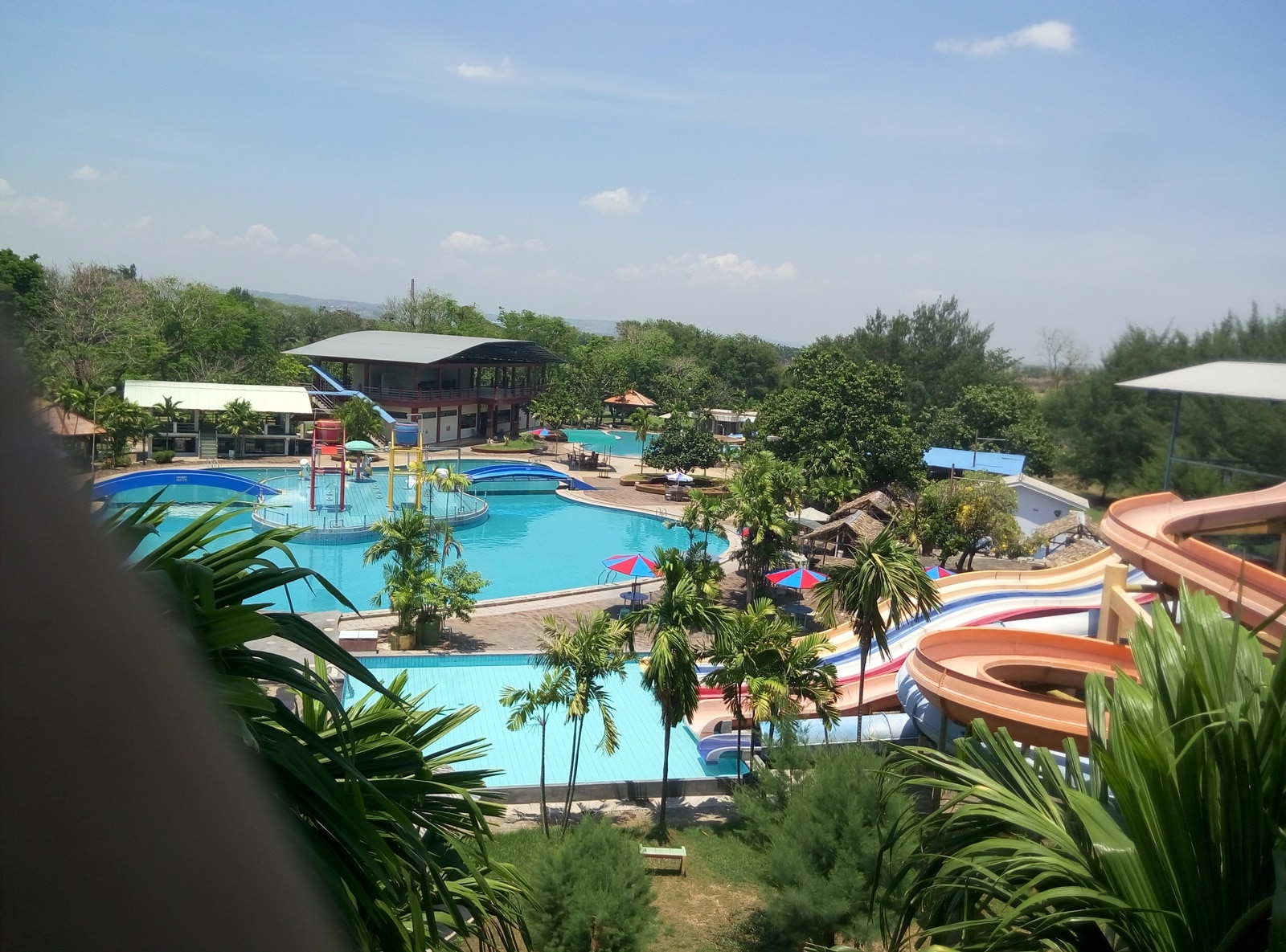 Taman Rekreasi Marina tempat wisata di Semarang bertemakan water park