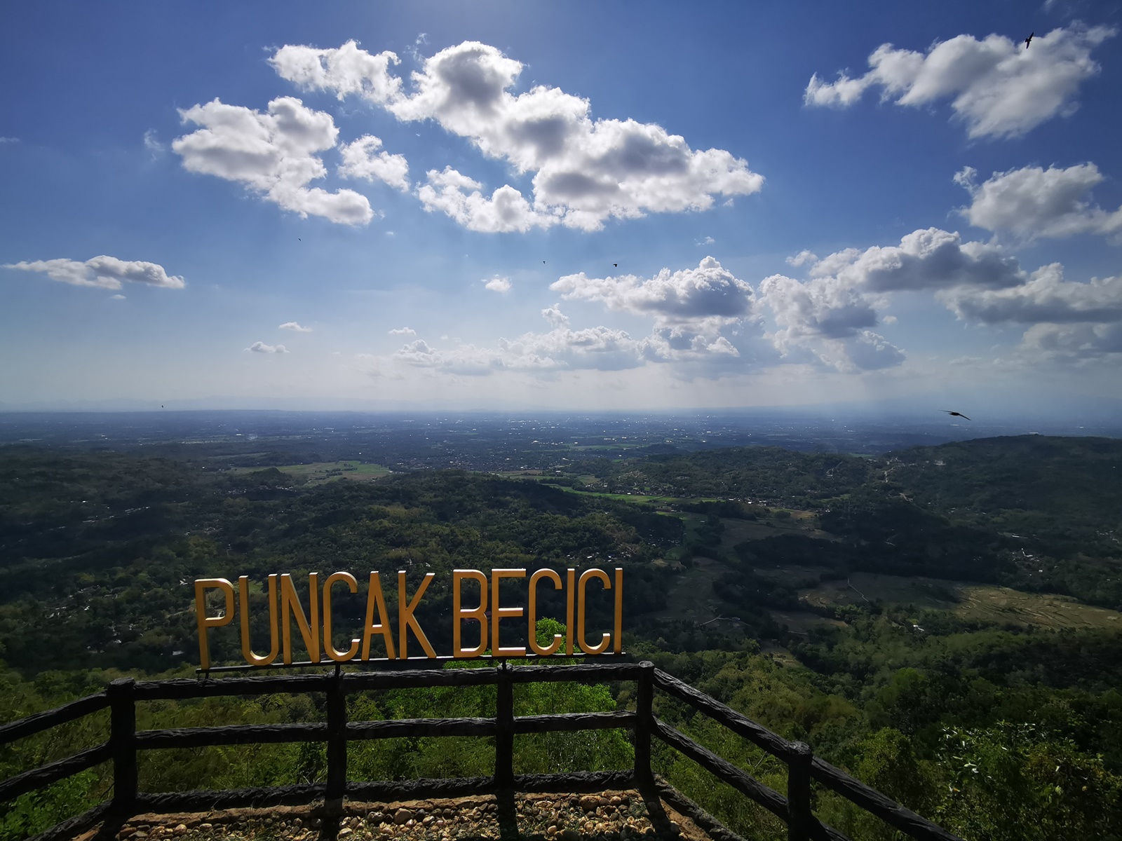 Puncak Becici Tempat wisata di Jogja untuk menikmati panorama perbukitan