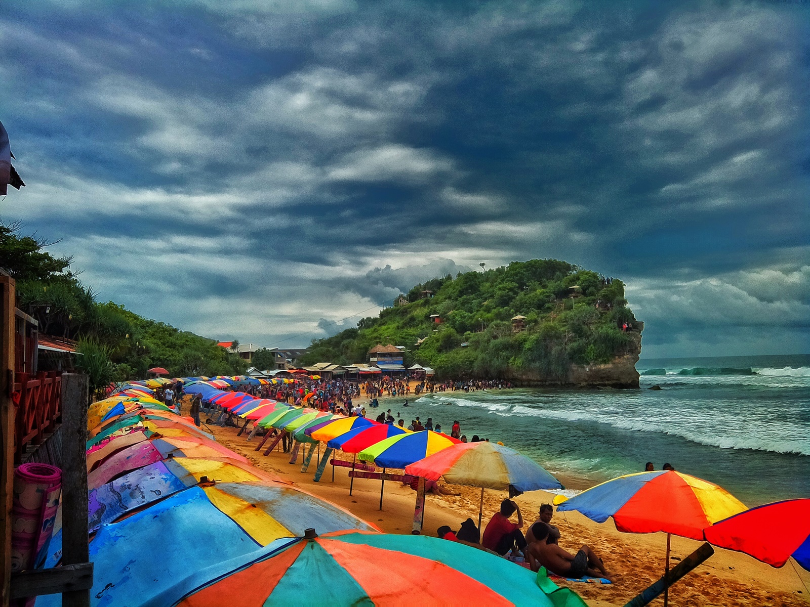Pantai Indrayanti Tempat wisata di Jogja dengan pasir putih