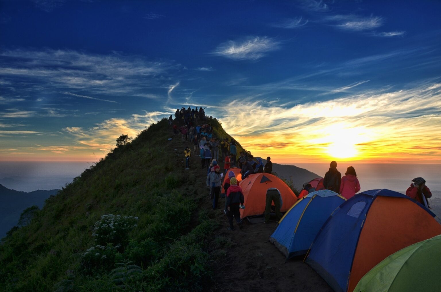 GUNUNG ANDONG Tiket, Jalur Pendakian & Fasilitas - November 2024