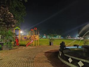 Playground di malam hari