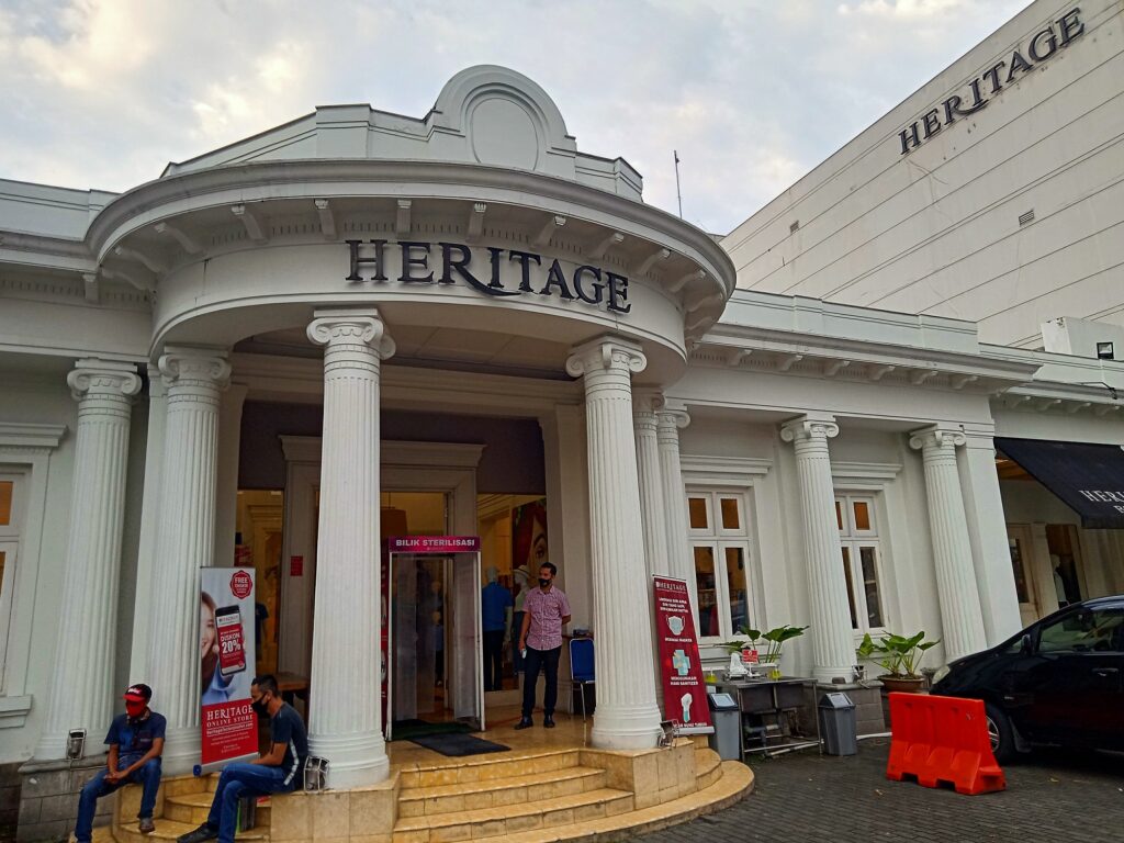 Bangunan Heritage the Factory Outlet Bandung bergaya kolonial