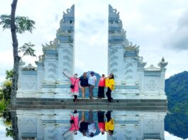 Replika Pura Lempuyang di Mandapa Kirana Sentul