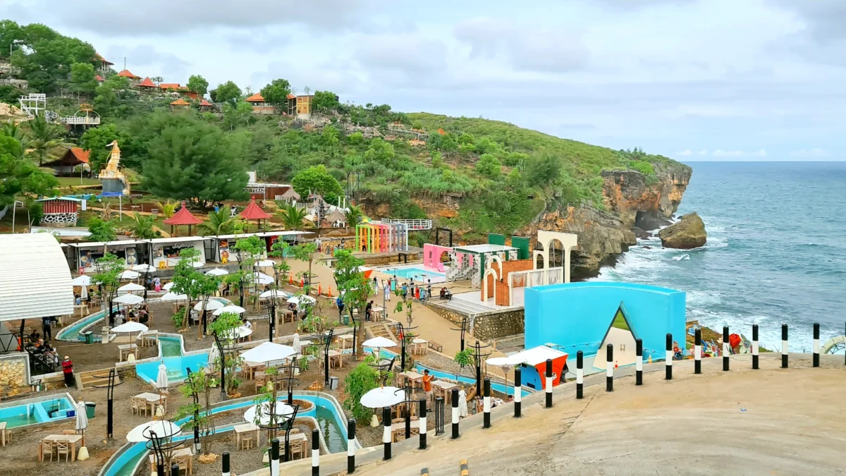 Pemandangan area Heha Ocean View dari ketinggian