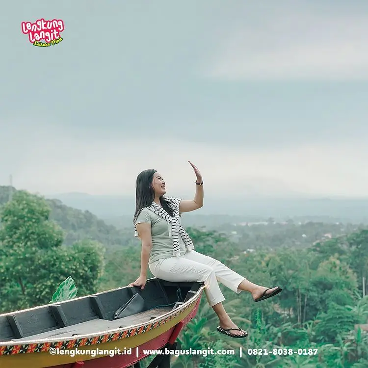 Spot Foto Di Atas Perahu