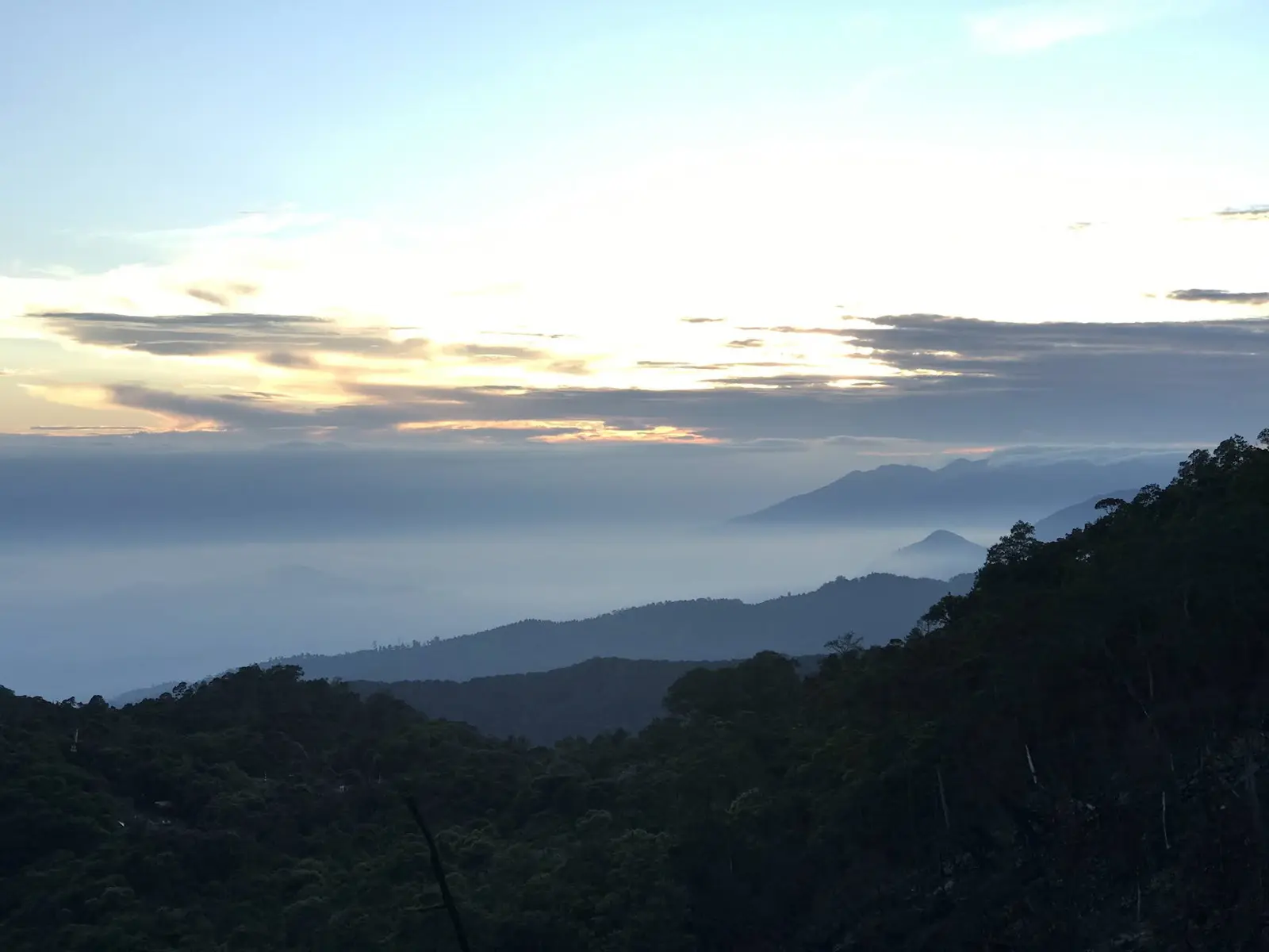 Panorama sunrise Gunung Patuha