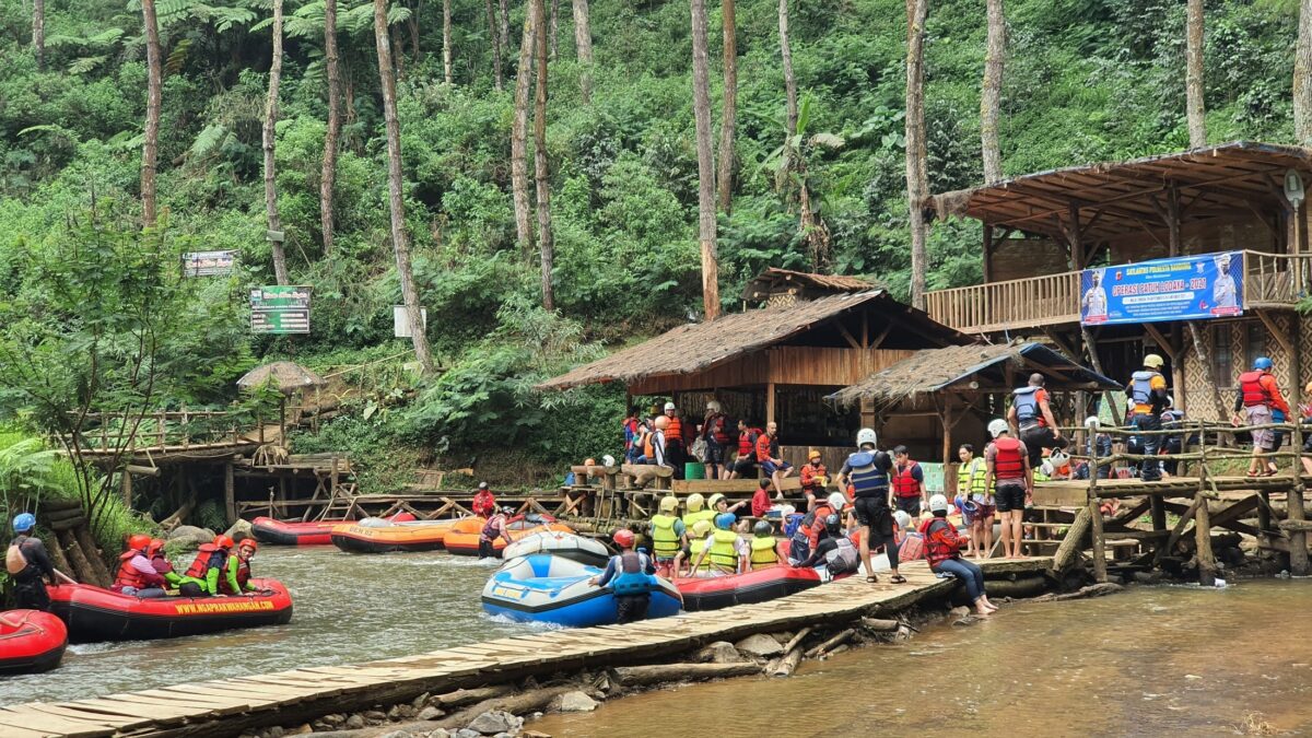 Titik kumpul sebelum memulai permainan Rafting