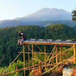 spot foto jembatan di Gunung Ciwaru