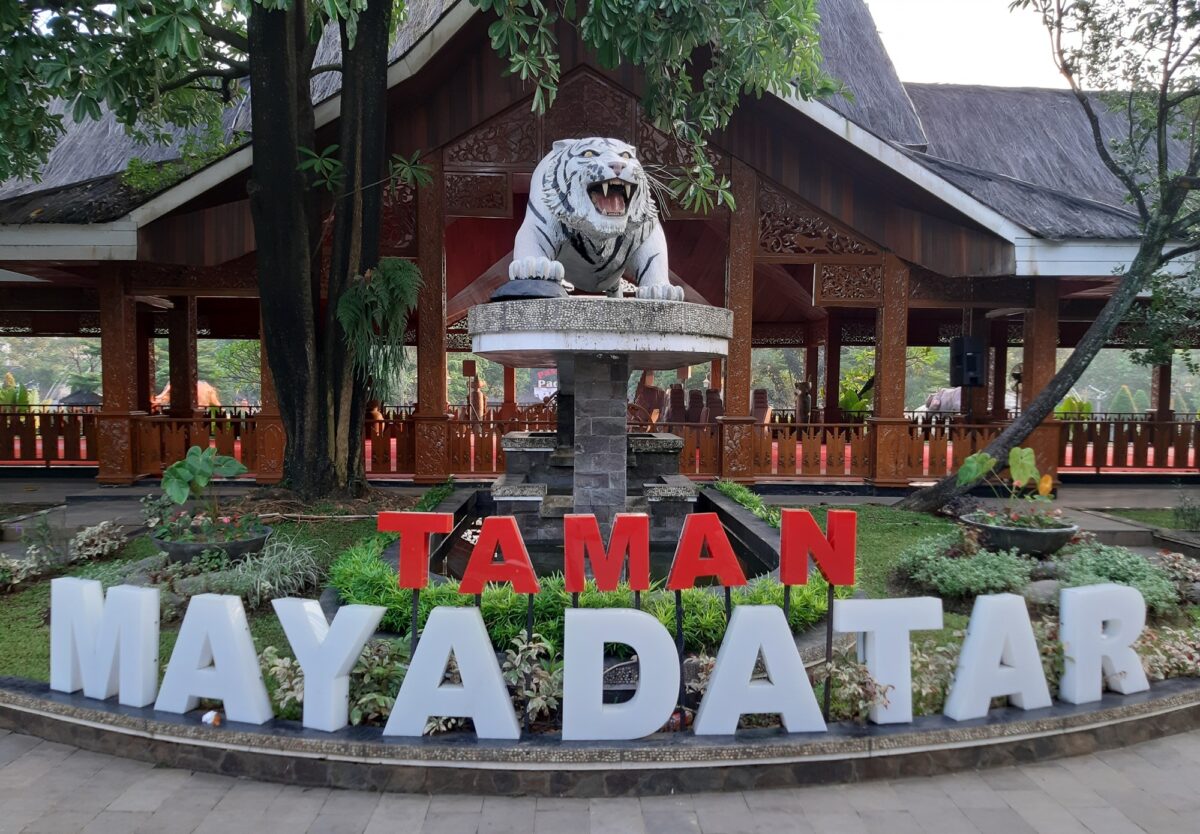 Taman Maya Datar