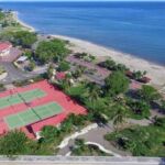 Lapangan voli yang tersedia di Pantai Marina Bantaeng