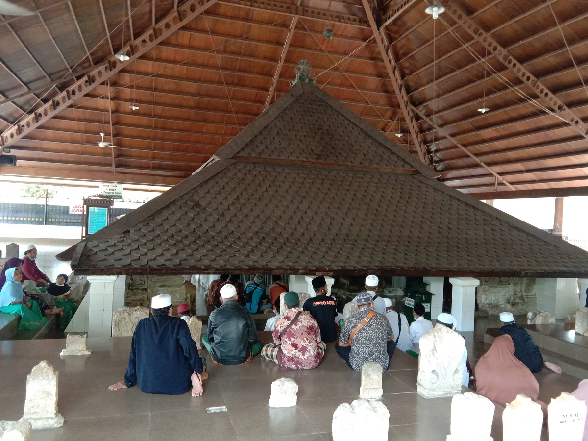Makam Sunan Bonang Wisata Religi di Tuban Desember 2021