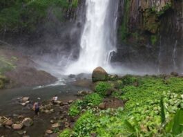 Suasana air terjun tri sakti yang kini memiliki PLMTH