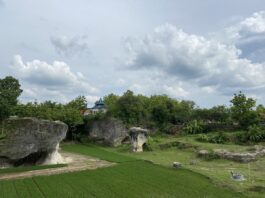 Goa yang berada di perbukitan