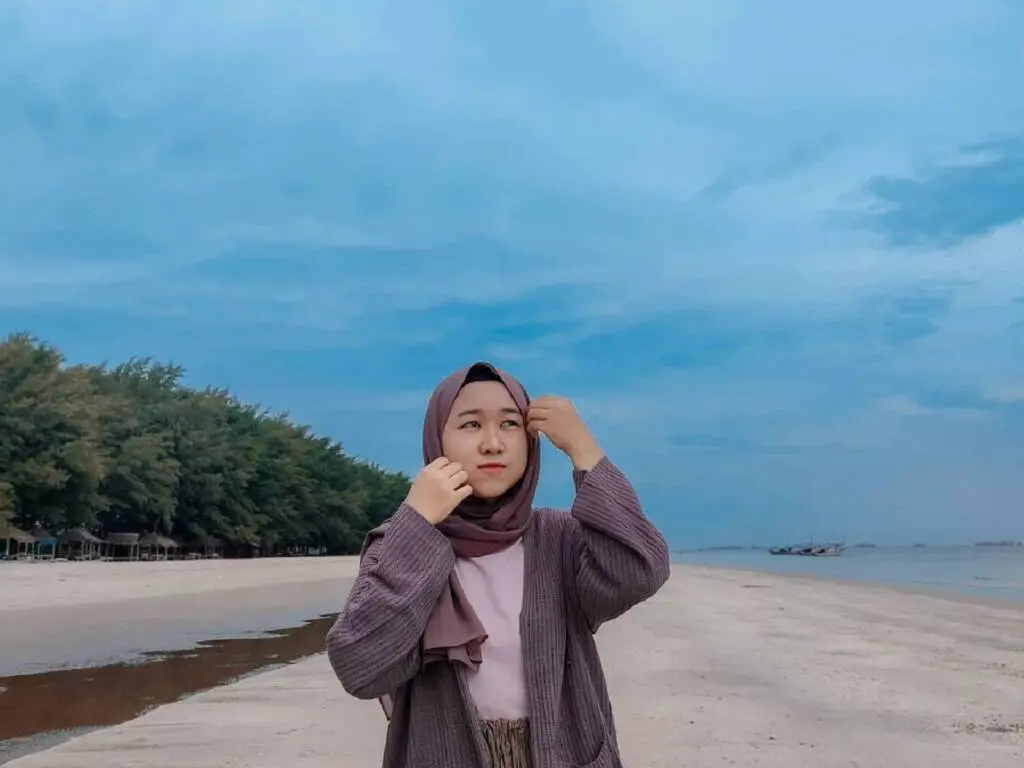 Pantai Balongan Indah Indramayu.