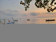 Suasana Pantai Kenjeran Surabaya