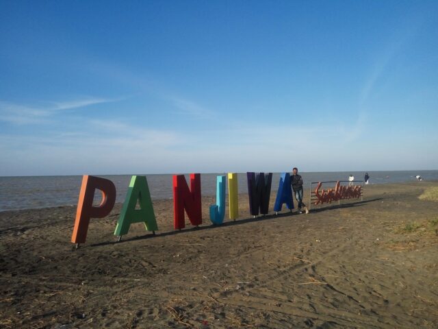 7 Wisata Pantai Populer di Indramayu