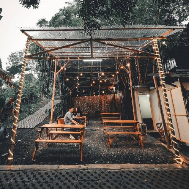 Spot instagramable di Titik Beku Cafe