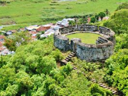 Reruntuhan Bangunan Benteng Otanaha