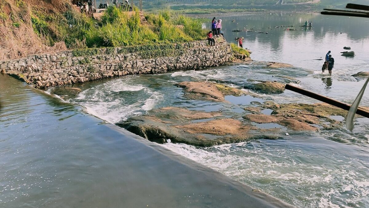 Pemandangan yang ada di Situ Lengkong