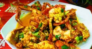 Kepiting Saus Padang yang menjadi favorit di Mas Gondrong Seafood