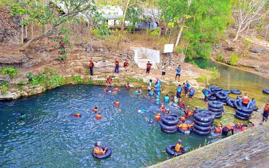 kegiatan susur sungai di aliran sungai oyo