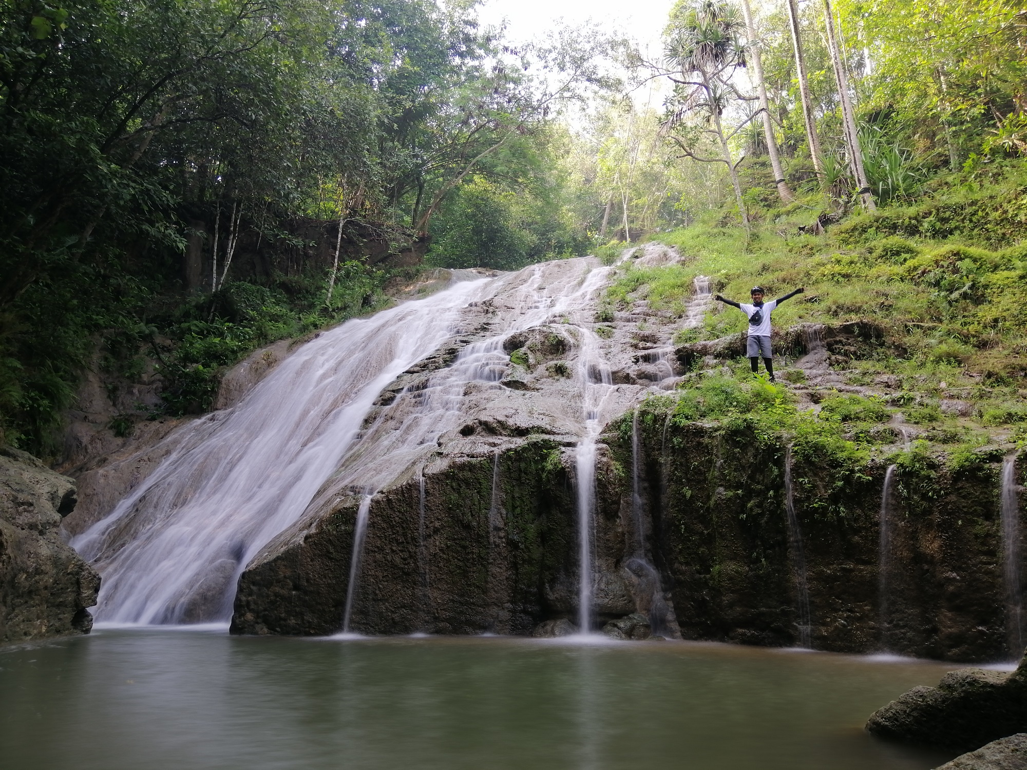 Mendaki Curug Banyunibo