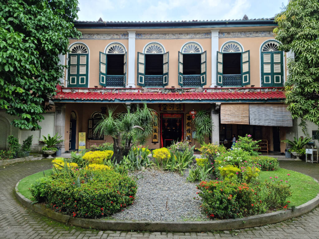 Arsitektur bernuansa China bisa ditemui di Museum Tjong A Fie Mansion