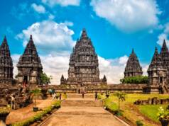 Candi Prambanan menjadi salah satu ikon wisata Yogyakata